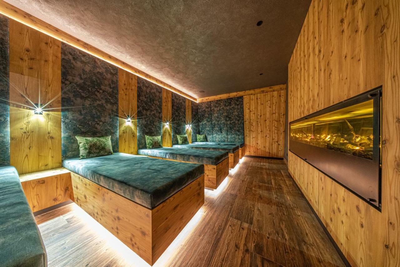 Hotel Comploj 3*